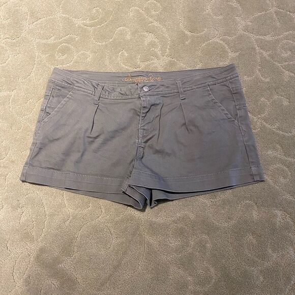 Shorts  - Picture 1 of 4